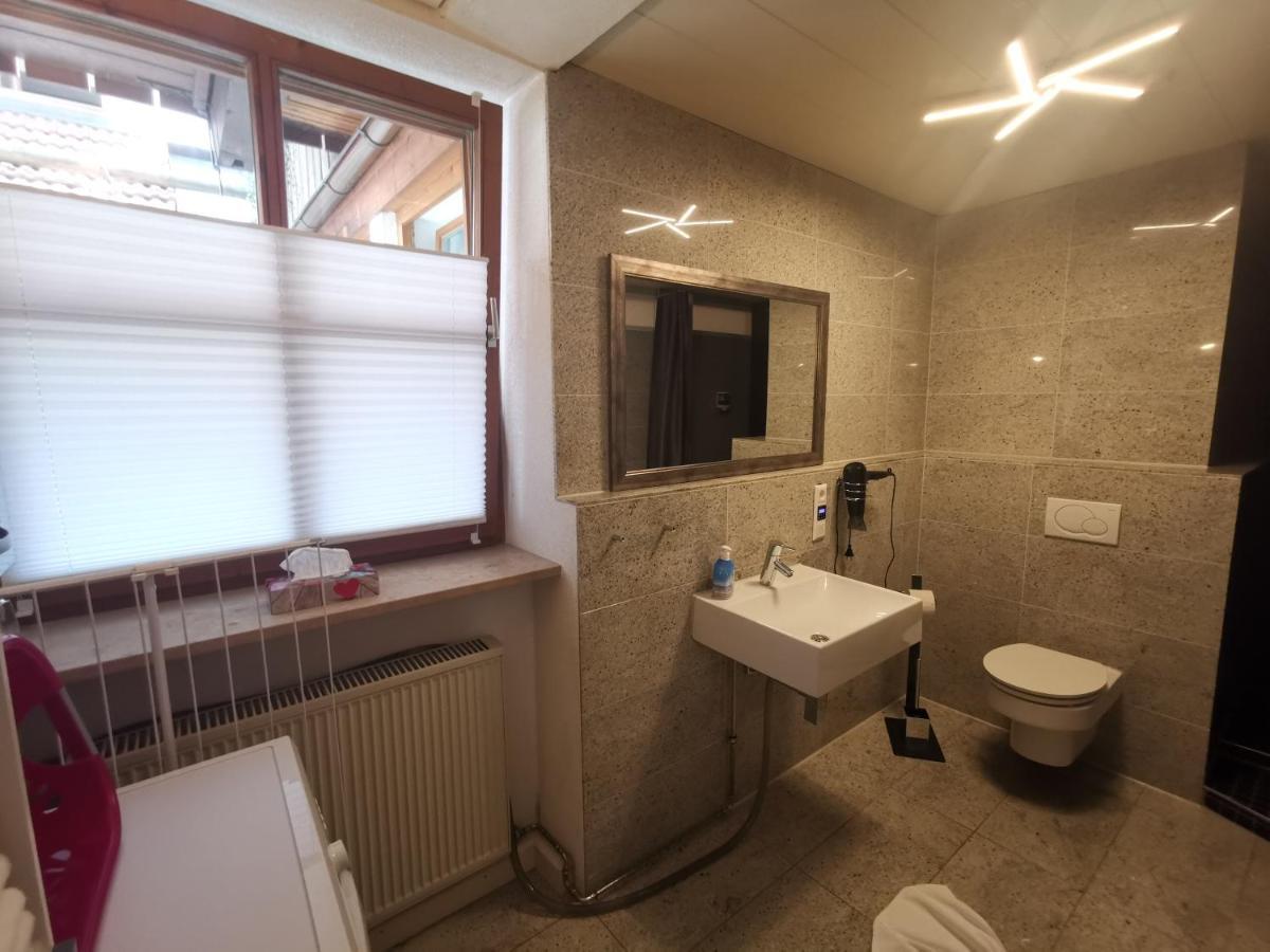 City Ferienwohnung Fuessen 3 フュッセン エクステリア 写真