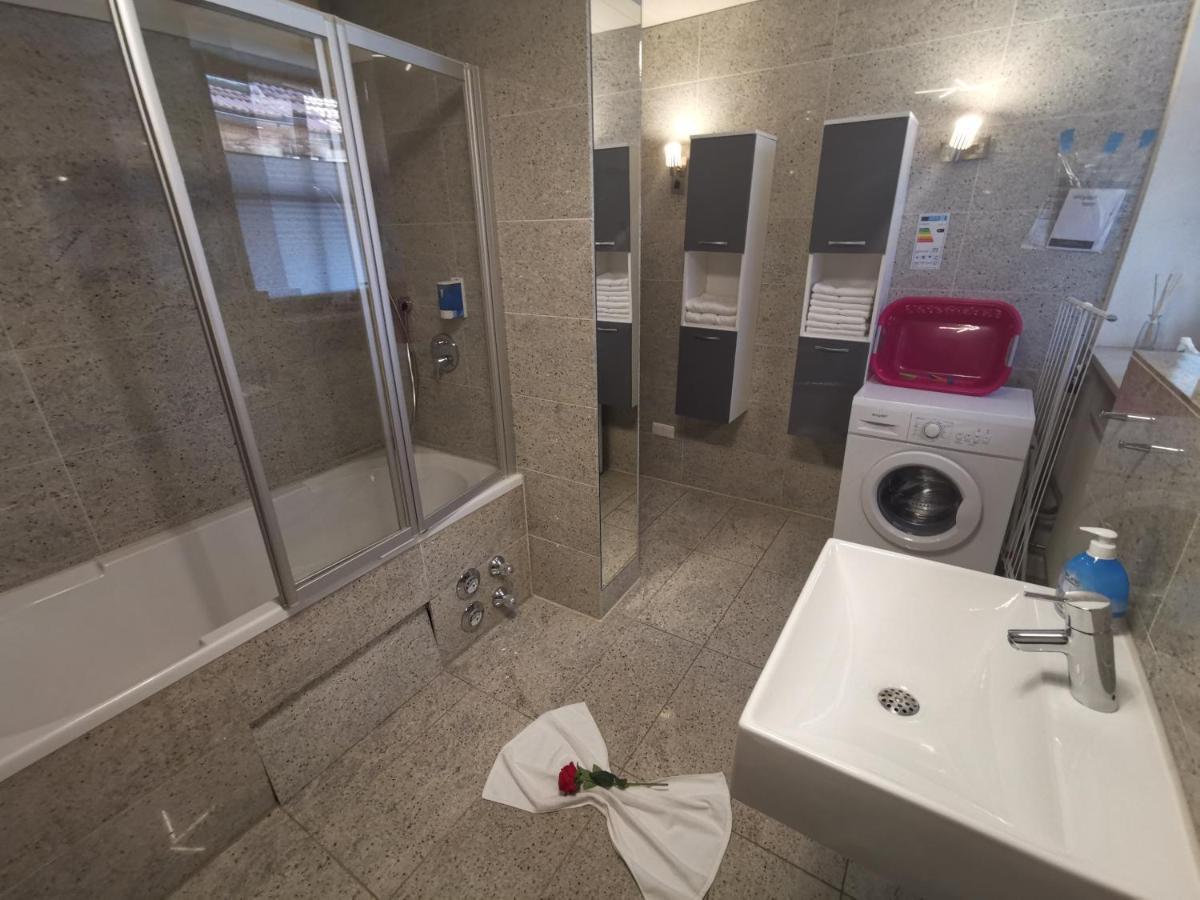 City Ferienwohnung Fuessen 3 フュッセン エクステリア 写真